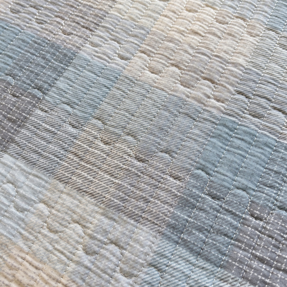 91家纺网 家纺一手货源 找家纺 金艾草 2025新款双面纯棉高温水洗床盖三件套 苏伦