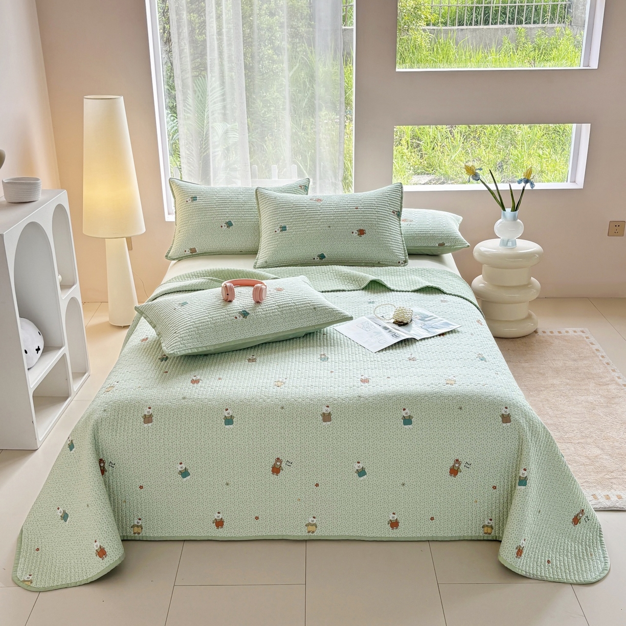 91家纺网 家纺一手货源 找家纺 金艾草 2025新款双面纯棉高温水洗床盖三件套 玩偶小熊-绿