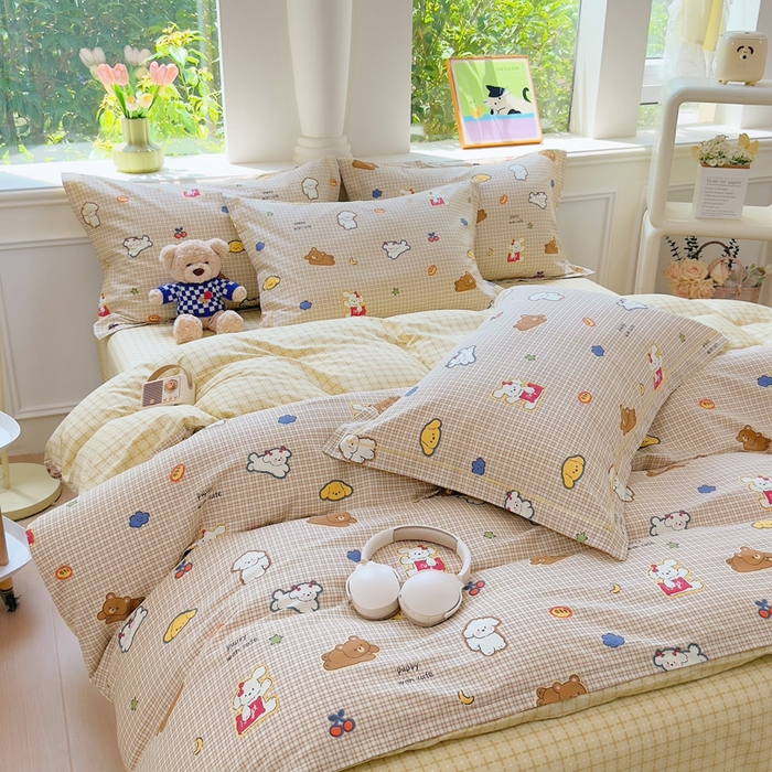 91家纺网 家纺一手货源 找家纺 铭博家纺 2025新款直播爆款100%全棉吊边一字绣工艺款13070印花全棉四件套  格间小梦