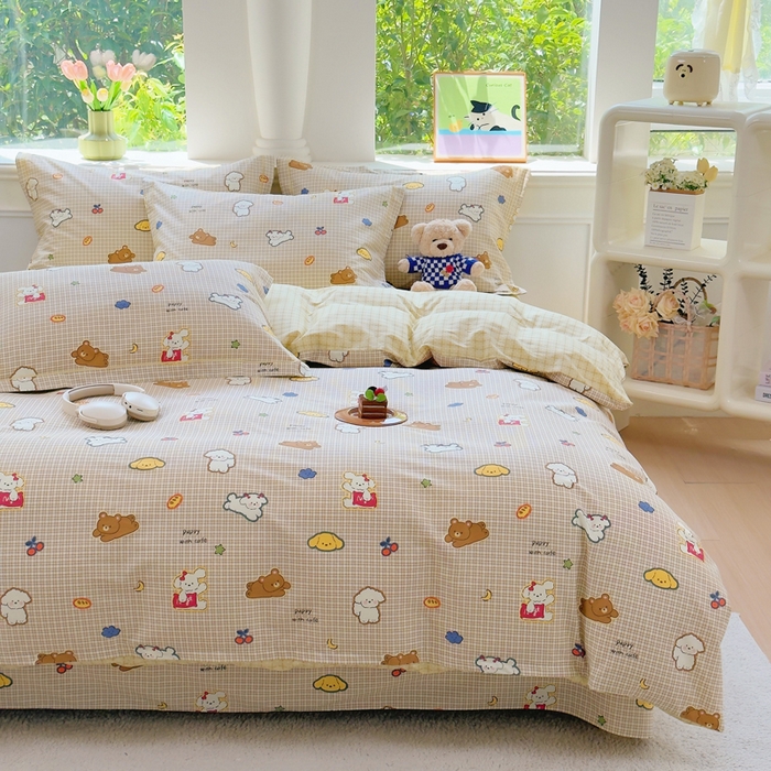 91家纺网 家纺一手货源 找家纺 铭博家纺 2025新款直播热款全棉吊边一字绣工艺款13070印花全棉单床单 格间小梦