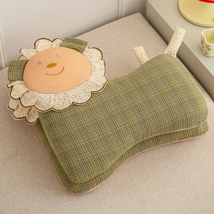 91家纺网 家纺一手货源 找家纺 大熊枕芯 2025新款全棉纯棉萌趣狮子荞麦枕荞麦壳护颈枕枕头枕套 小狮子-绿 45x50cm/只