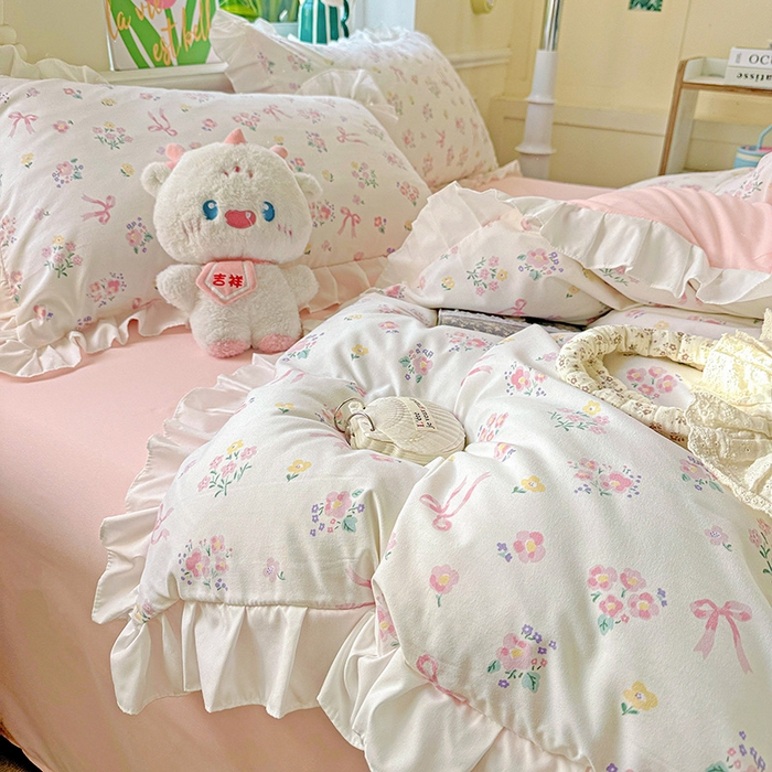 91家纺网 家纺一手货源 找家纺 雨菲家纺 2025新款学生季小清新公主风荷叶花边印花三件套四件套床单床笠款 爱恋花束