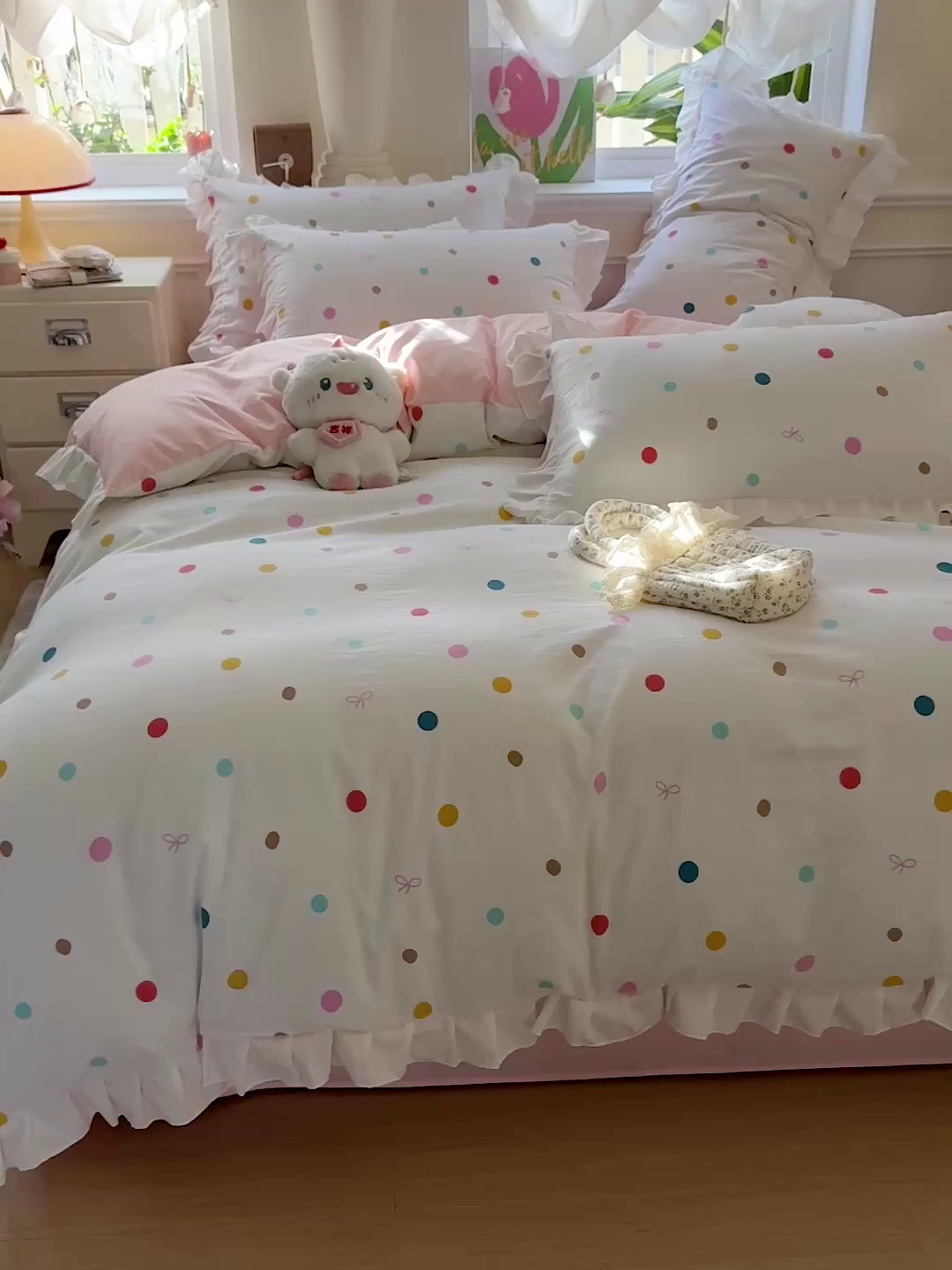 91家纺网 家纺一手货源 找家纺 雨菲家纺 2025新款学生季小清新公主风荷叶花边印花三件套四件套床单床笠款 彩色波点