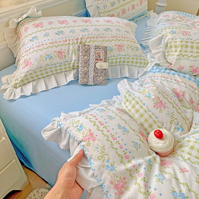 91家纺网 家纺一手货源 找家纺 雨菲家纺 2025新款学生季小清新公主风荷叶花边印花三件套四件套床单床笠款 法式小香