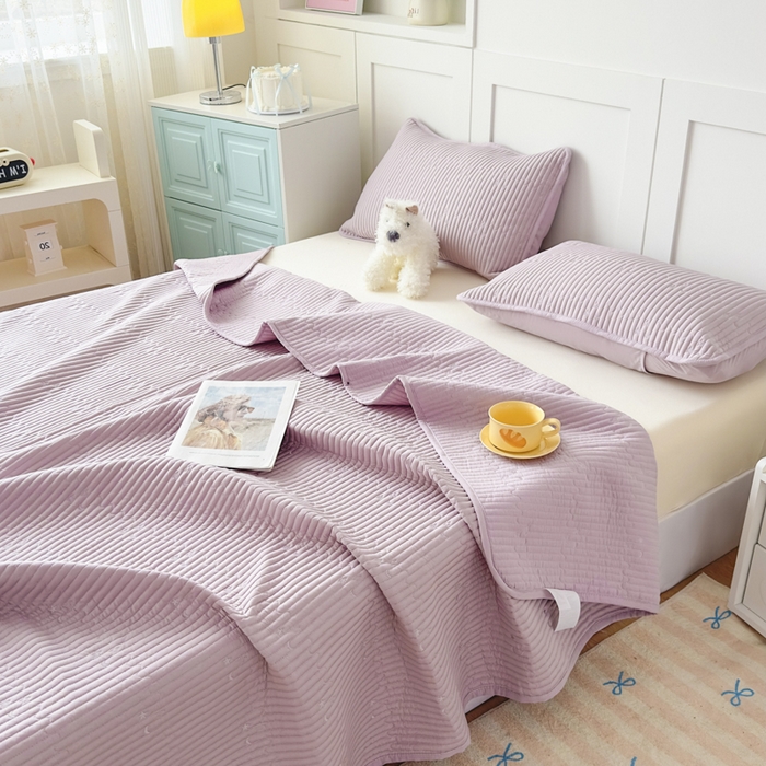 91家纺网 家纺一手货源 找家纺 （总）橘夏家纺 2025新款夏季凉感莱赛尔天丝轻奢风星月款多功能床盖三件套软凉席盖毯