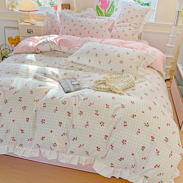 雨菲家纺 2025新款学生季小清新公主风荷叶花边印花三件套四件套床单床笠款 樱桃之恋