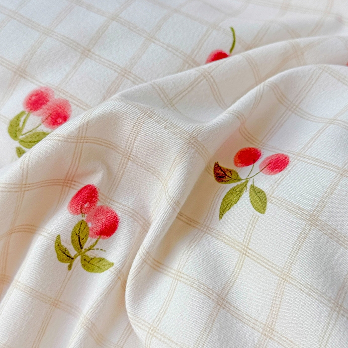 91家纺网 家纺一手货源 找家纺 雨菲家纺 2025新款学生季小清新公主风荷叶花边印花三件套四件套床单床笠款 樱桃之恋