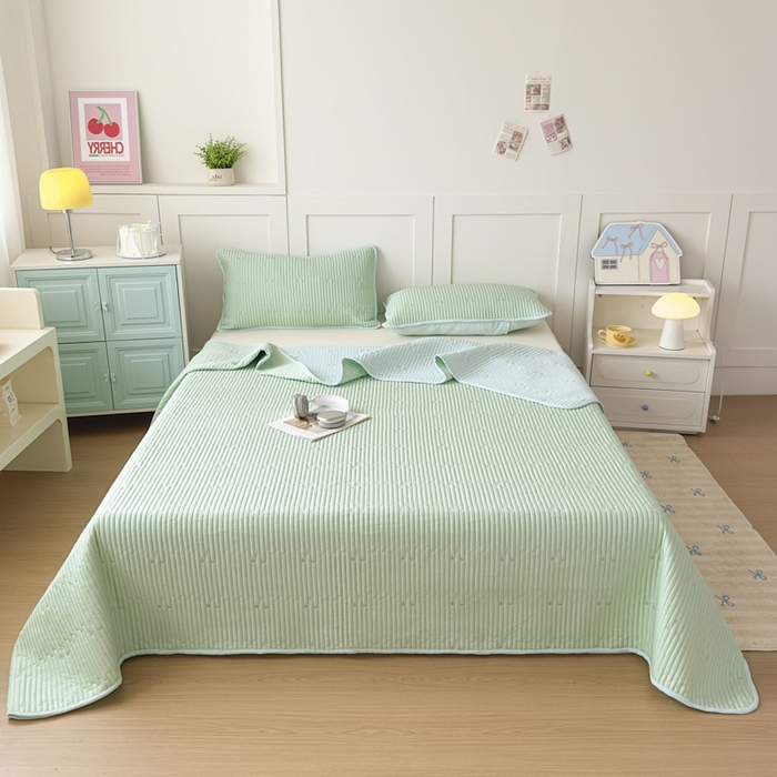 91家纺网 家纺一手货源 找家纺 橘夏家纺 2025新款夏季凉感莱赛尔天丝轻奢风星月款多功能床盖三件套软凉席盖毯 薄荷绿