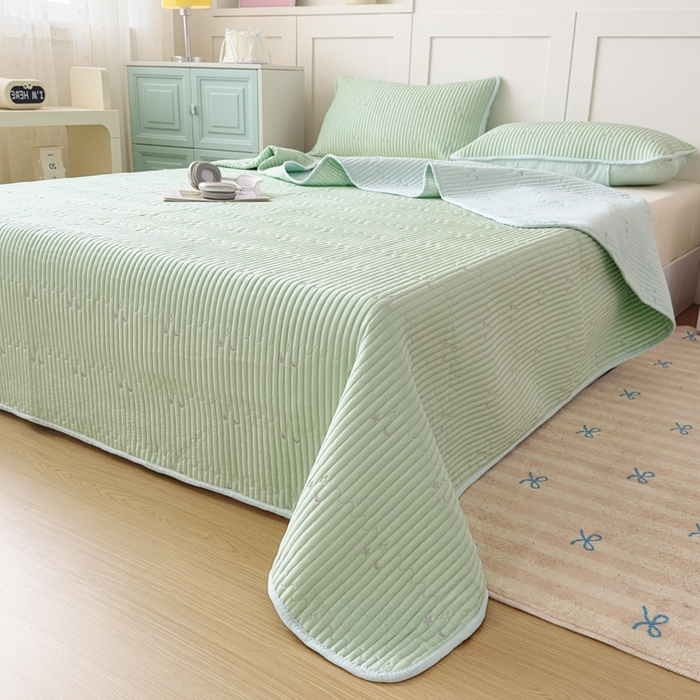 91家纺网 家纺一手货源 找家纺 橘夏家纺 2025新款夏季凉感莱赛尔天丝轻奢风星月款多功能床盖三件套软凉席盖毯 薄荷绿