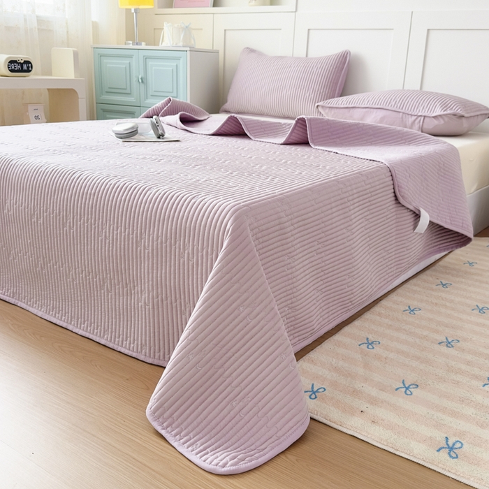 91家纺网 家纺一手货源 找家纺 橘夏家纺 2025新款夏季凉感莱赛尔天丝轻奢风星月款多功能床盖三件套软凉席盖毯 雪青紫