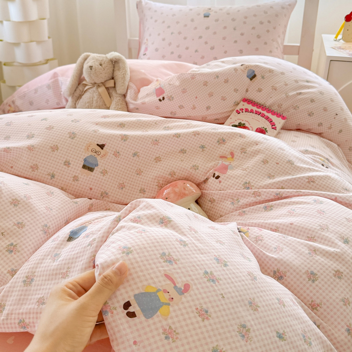 91家纺网 家纺一手货源 找家纺 慕尚家纺 2025新款13070全棉学生季全棉学生床三件套 粉格花