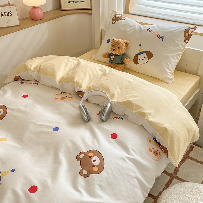 91家纺网 家纺一手货源 找家纺 慕尚家纺 2025新款13070全棉学生季全棉学生床三件套 艾米熊