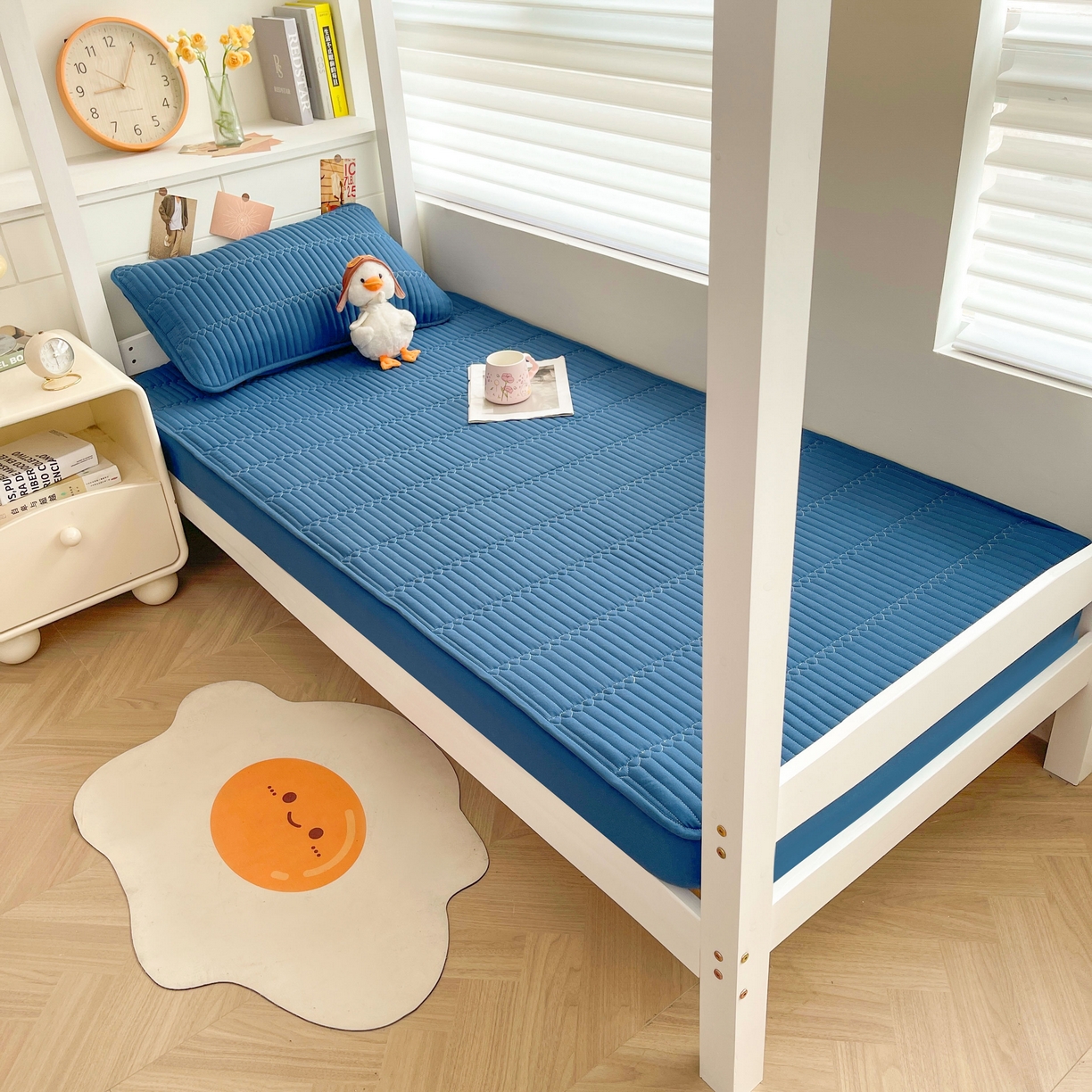 91家纺网 家纺一手货源 找家纺 雯豆2025新品学生床上下铺夹棉床笠宿舍床垫保护套 简爱-黛蓝