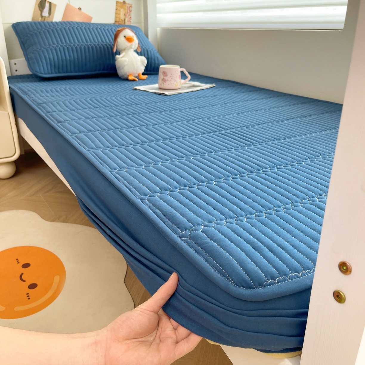 91家纺网 家纺一手货源 找家纺 雯豆2025新品学生床上下铺夹棉床笠宿舍床垫保护套 简爱-黛蓝