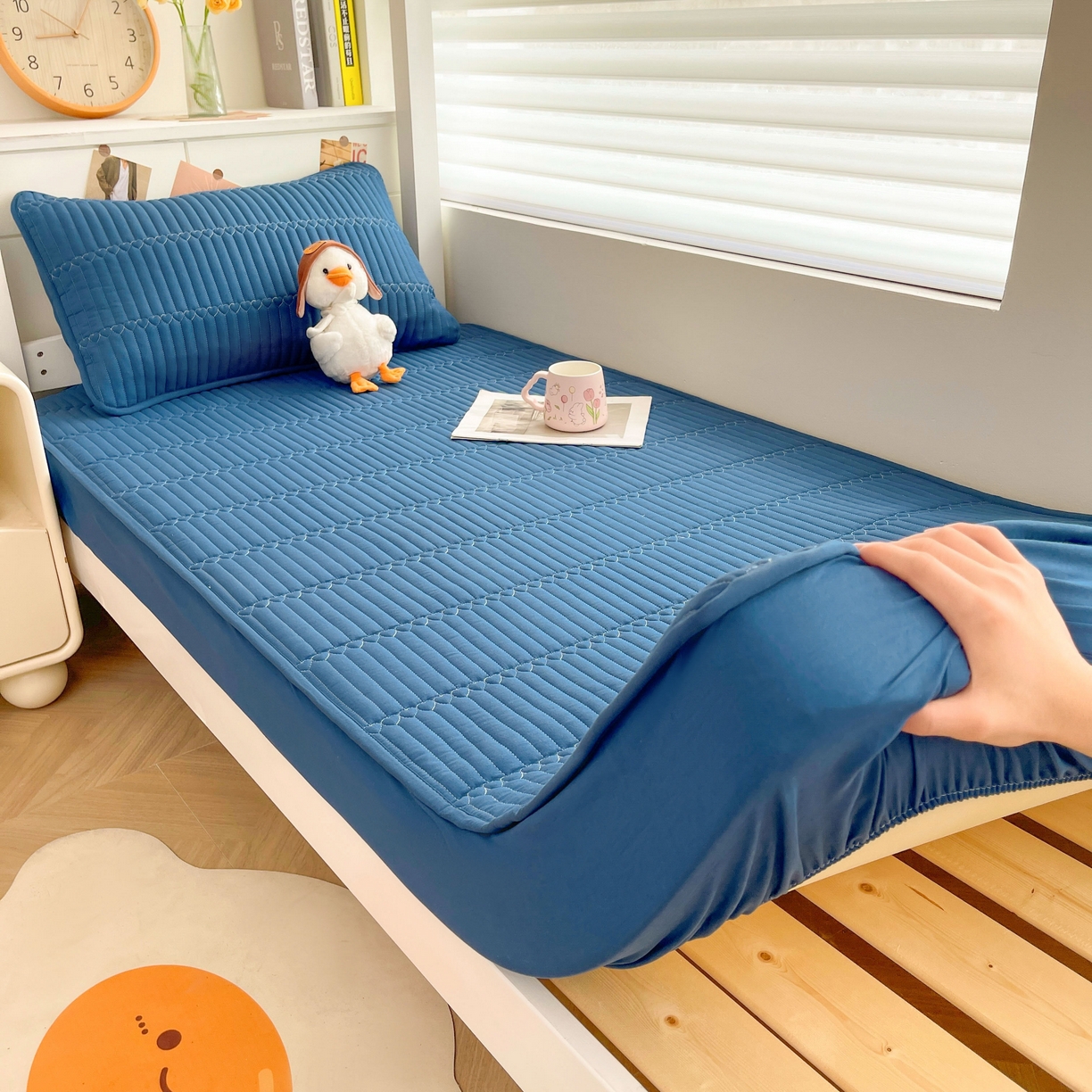 91家纺网 家纺一手货源 找家纺 雯豆2025新品学生床上下铺夹棉床笠宿舍床垫保护套 简爱-黛蓝