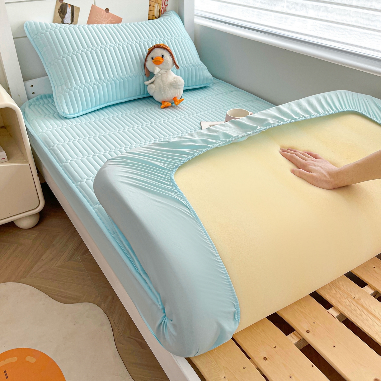91家纺网 家纺一手货源 找家纺 雯豆2025新品学生床上下铺夹棉床笠宿舍床垫保护套 简爱-淡水蓝