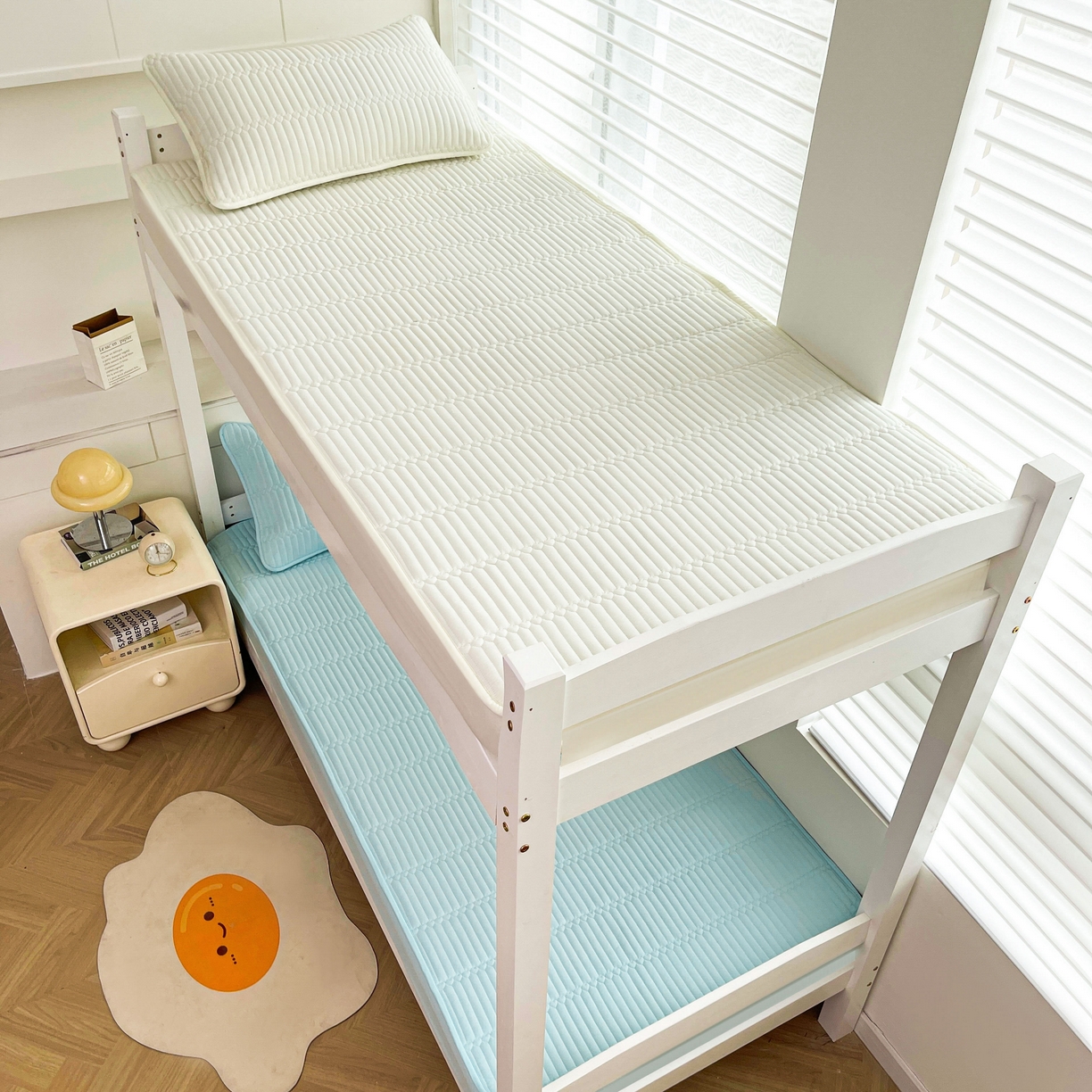 91家纺网 家纺一手货源 找家纺 雯豆2025新品学生床上下铺夹棉床笠宿舍床垫保护套 简爱-淡水蓝