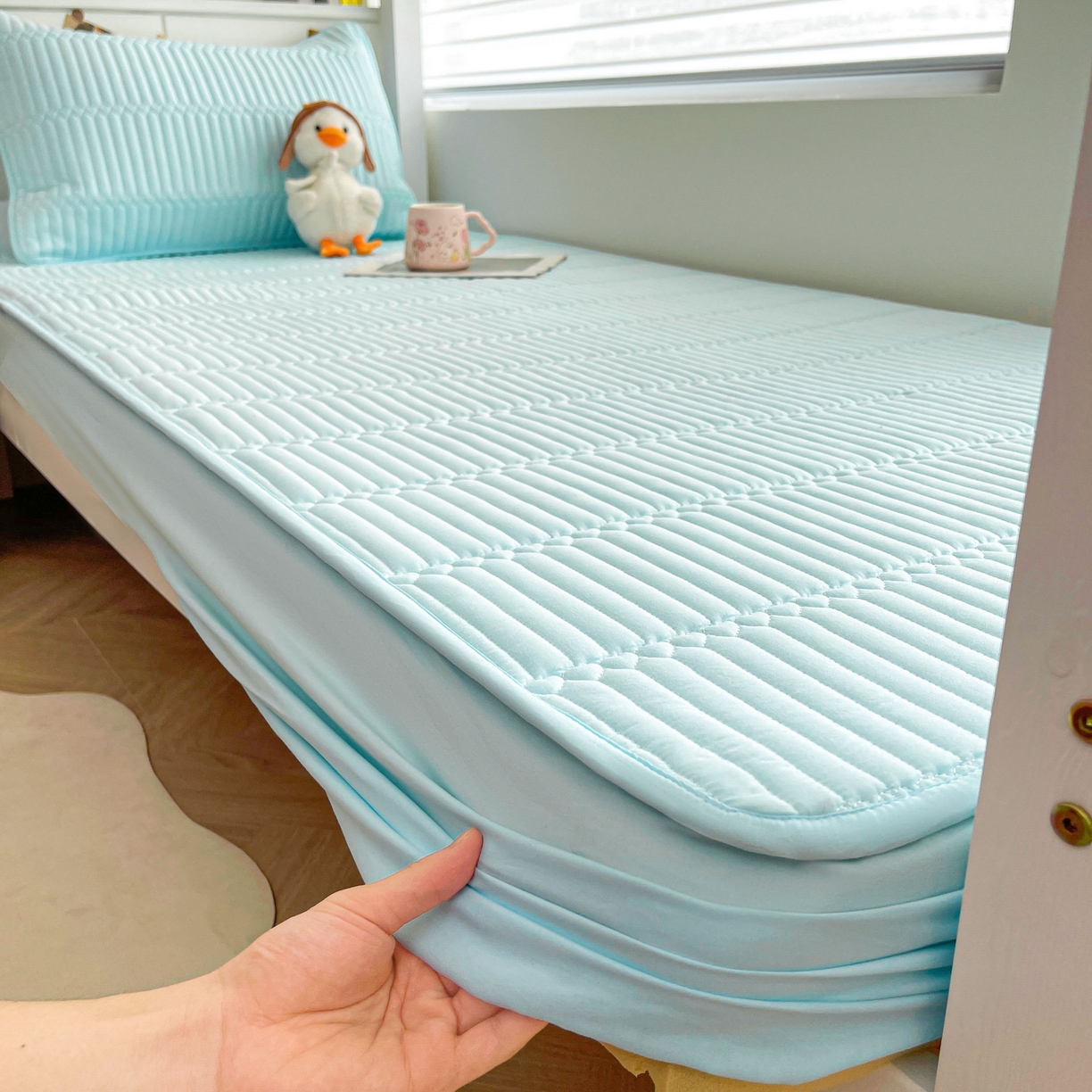 91家纺网 家纺一手货源 找家纺 雯豆2025新品学生床上下铺夹棉床笠宿舍床垫保护套 简爱-淡水蓝