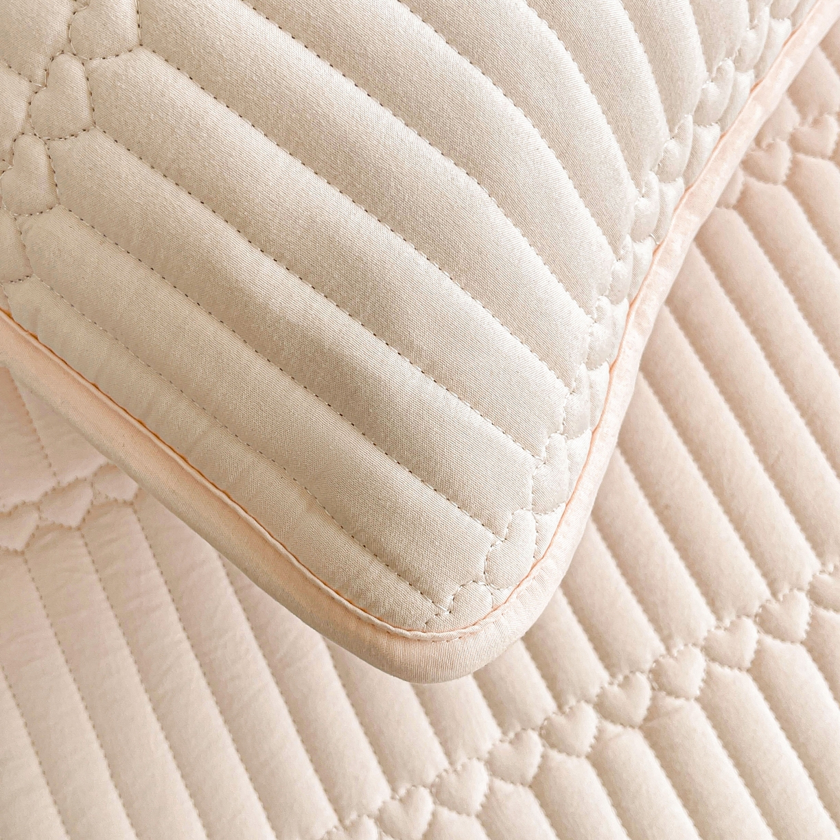 91家纺网 家纺一手货源 找家纺 雯豆2025新品学生床上下铺夹棉床笠宿舍床垫保护套 简爱-密合粉