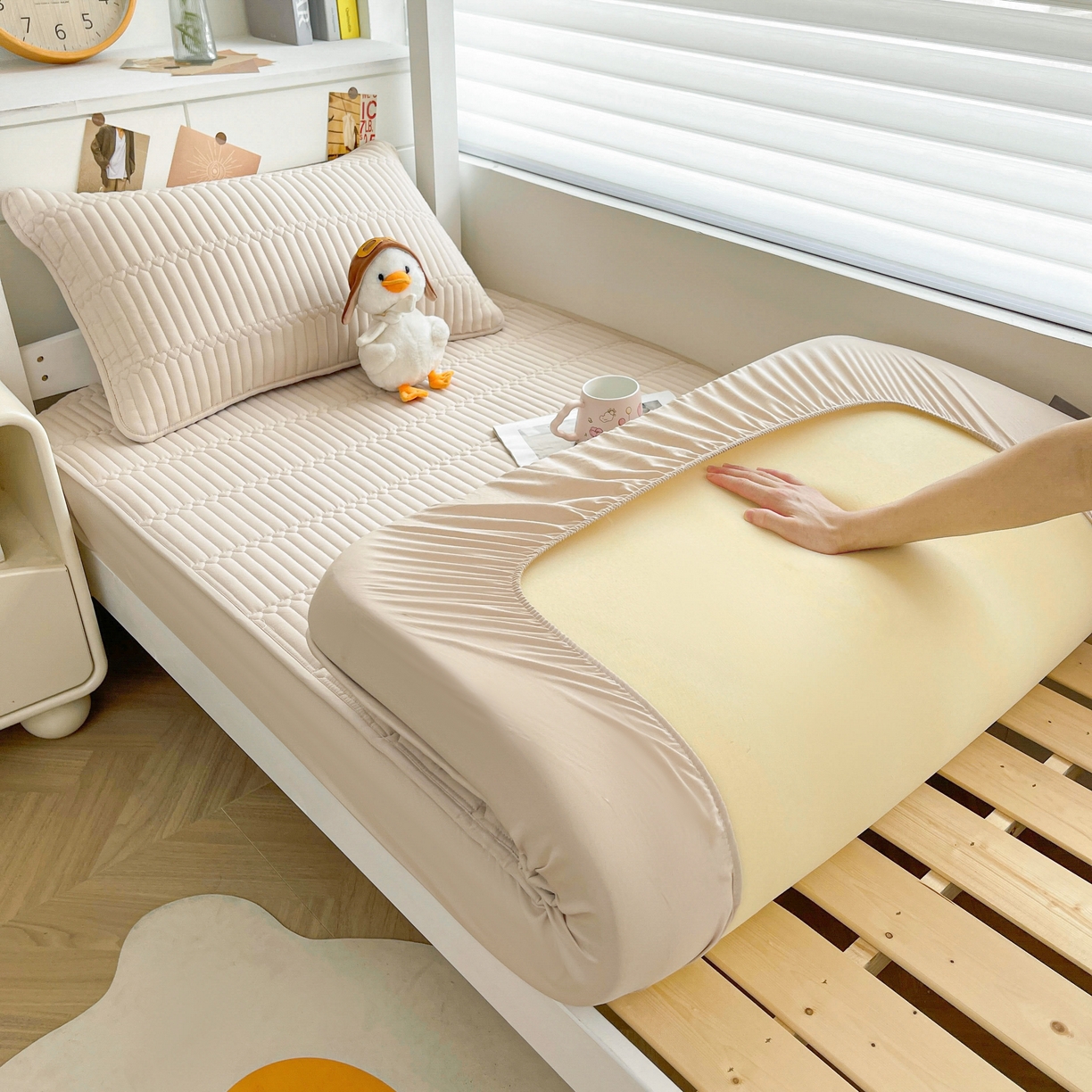 雯豆2025新品学生床上下铺夹棉床笠宿舍床垫保护套 简爱-奶咖