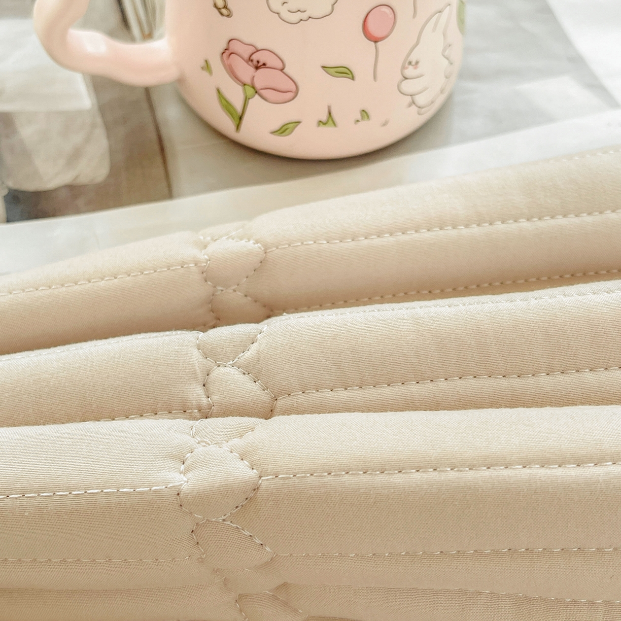 91家纺网 家纺一手货源 找家纺 雯豆2025新品学生床上下铺夹棉床笠宿舍床垫保护套 简爱-奶咖