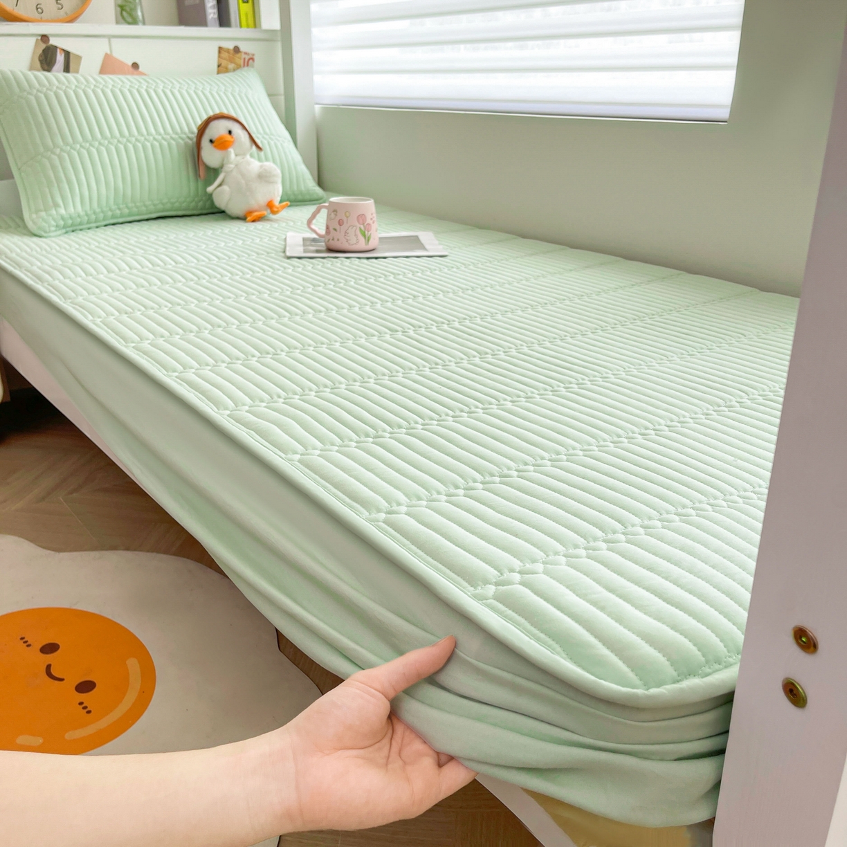 91家纺网 家纺一手货源 找家纺 雯豆2025新品学生床上下铺夹棉床笠宿舍床垫保护套 简爱-清雅绿