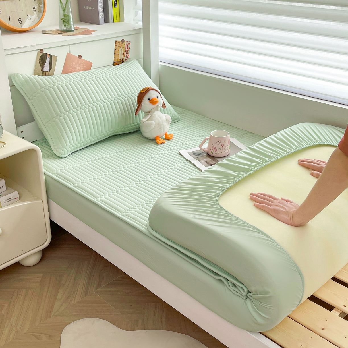 91家纺网 家纺一手货源 找家纺 雯豆2025新品学生床上下铺夹棉床笠宿舍床垫保护套 简爱-清雅绿