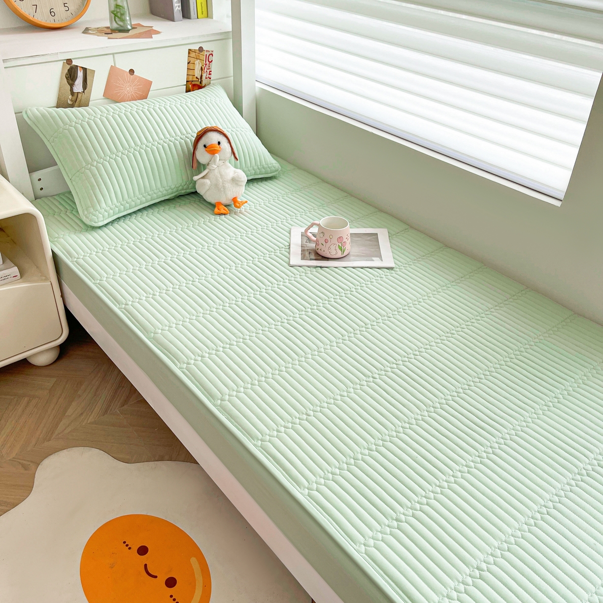 91家纺网 家纺一手货源 找家纺 雯豆2025新品学生床上下铺夹棉床笠宿舍床垫保护套 简爱-清雅绿