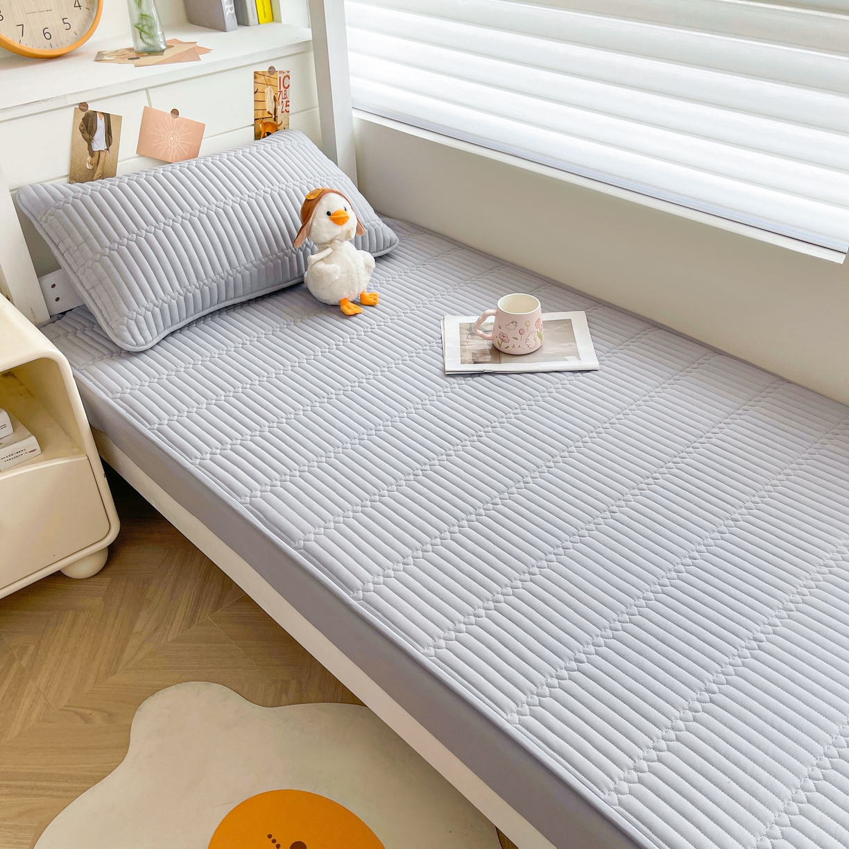 91家纺网 家纺一手货源 找家纺 （总）雯豆2025新品学生床上下铺夹棉床笠宿舍床垫保护套