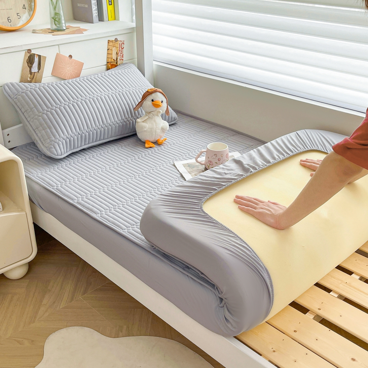 （总）雯豆2025新品学生床上下铺夹棉床笠宿舍床垫保护套