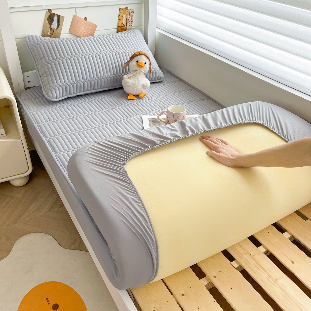 91家纺网 家纺一手货源 找家纺 （总）雯豆2025新品学生床上下铺夹棉床笠宿舍床垫保护套