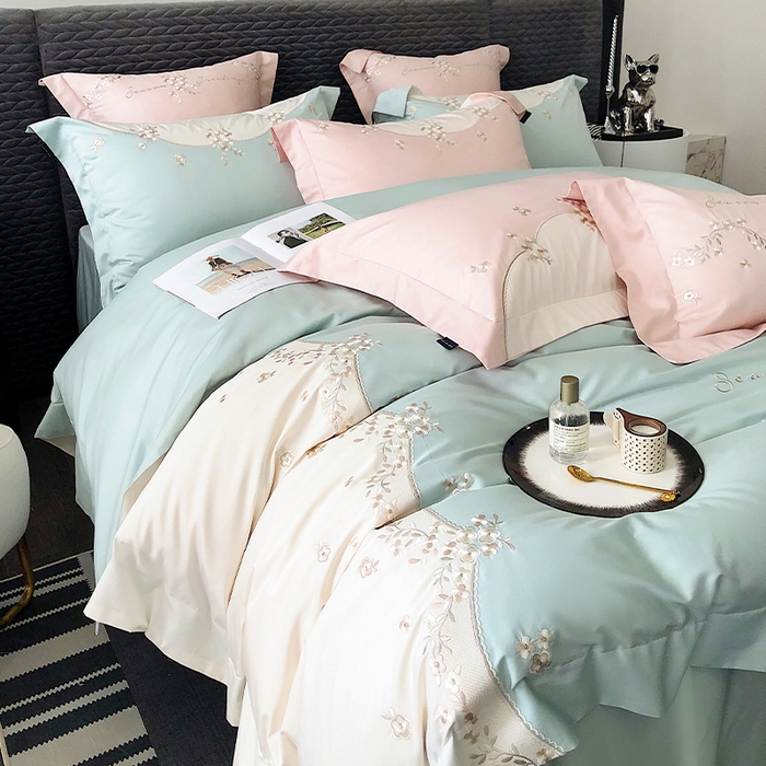 91家纺网 家纺一手货源 找家纺 乐美家纺 2025新款A类100支新疆长绒棉全棉纯棉轻奢刺绣四件套-花城秘境系列 花城秘境-蓝