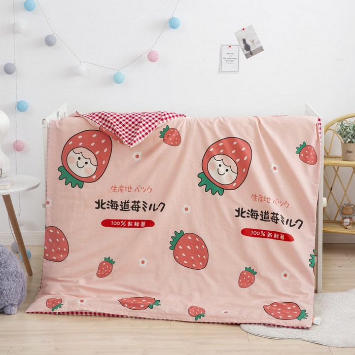 91家纺网 家纺一手货源 找家纺 梵赫 2025新款小版全棉纯棉卡通幼儿园儿童三件套套件 草莓女孩