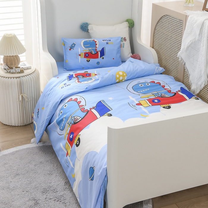 91家纺网 家纺一手货源 找家纺 梵赫 2025新款小版全棉纯棉卡通幼儿园儿童三件套套件 飞行员