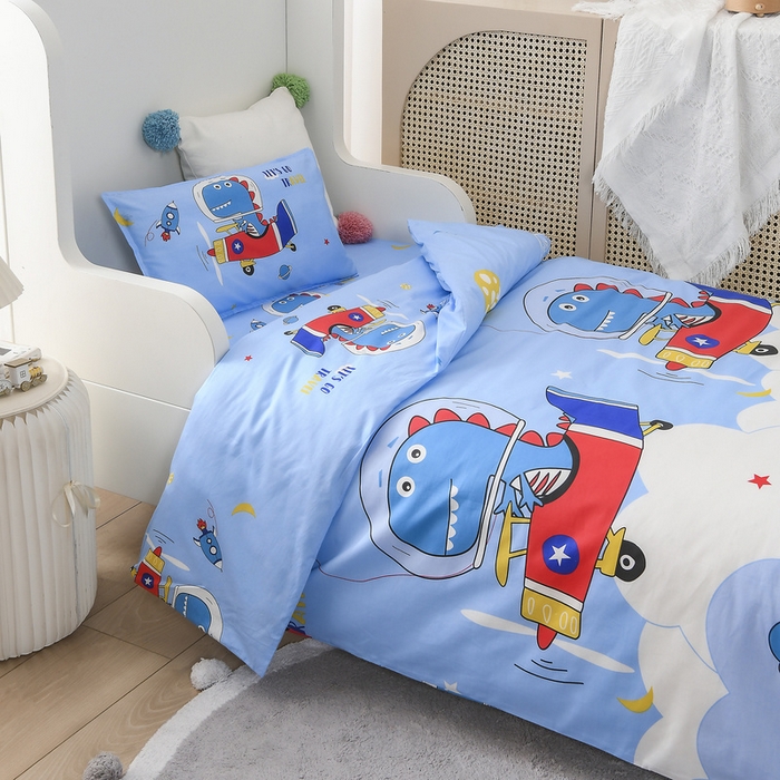 91家纺网 家纺一手货源 找家纺 梵赫 2025新款小版全棉纯棉卡通幼儿园儿童三件套套件 飞行员