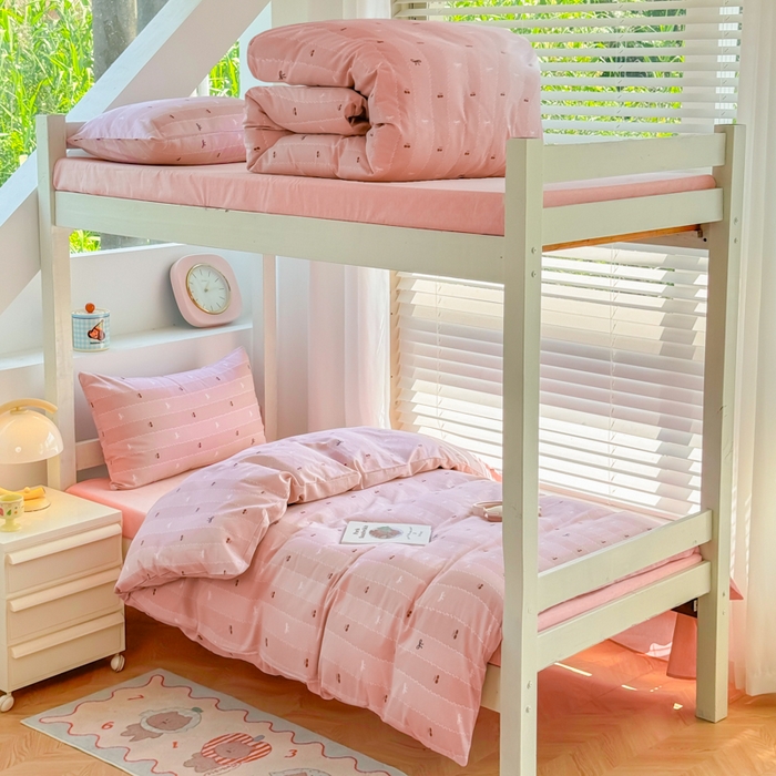 91家纺网 家纺一手货源 找家纺 （总）简冠家纺 2025新款全棉学生三件套宿舍三件套纯棉学生床垫羽丝绒被子被芯