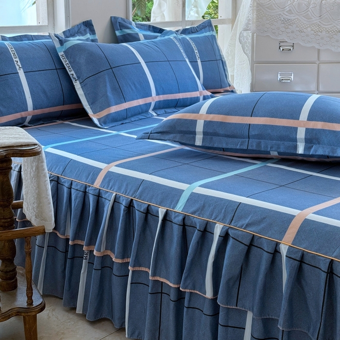 91家纺网 家纺一手货源 找家纺 雨田2025新款夹棉印花床裙 青春