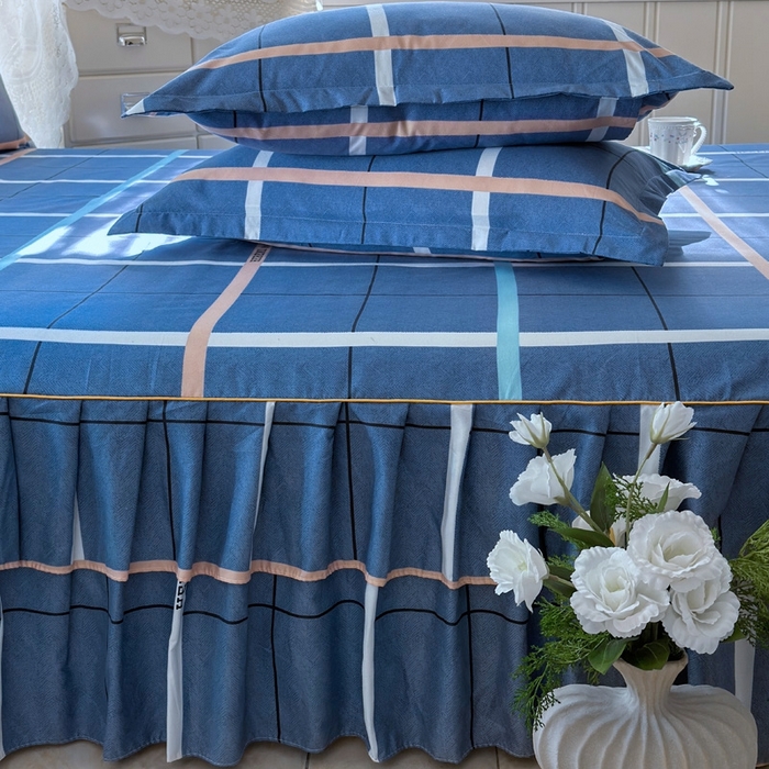 91家纺网 家纺一手货源 找家纺 雨田2025新款夹棉印花床裙 青春