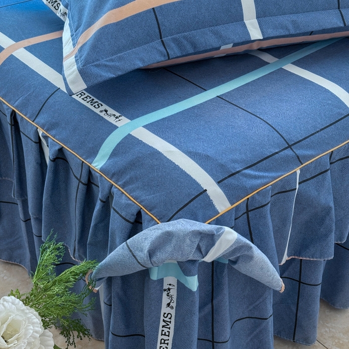 91家纺网 家纺一手货源 找家纺 雨田2025新款夹棉印花床裙 青春