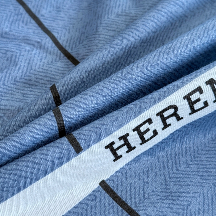 91家纺网 家纺一手货源 找家纺 雨田2025新款夹棉印花床裙 青春