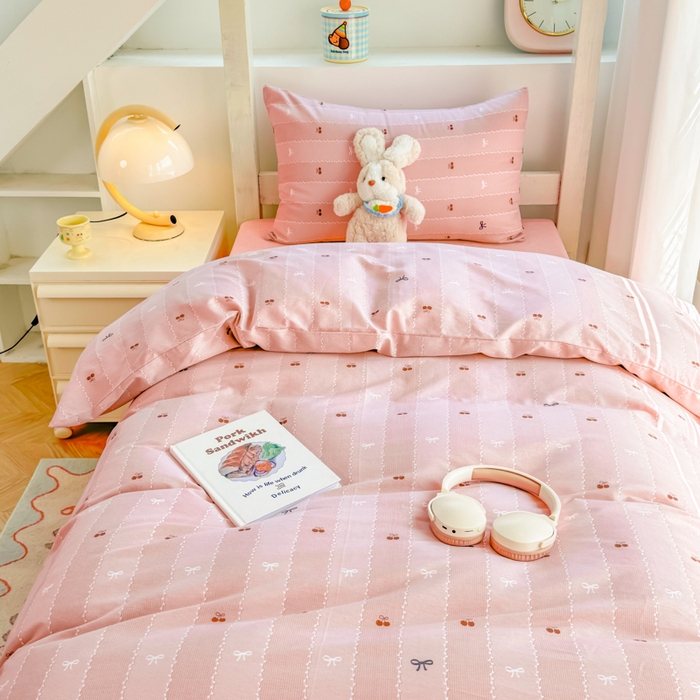 91家纺网 家纺一手货源 找家纺 简冠家纺 2025新款全棉学生三件套宿舍三件套纯棉学生床垫羽丝绒被子被芯 可可生活-红