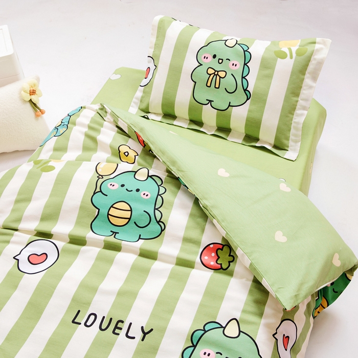 91家纺网 家纺一手货源 找家纺 梵赫 2025新款小版全棉纯棉卡通幼儿园儿童三件套套件 趣味恐龙