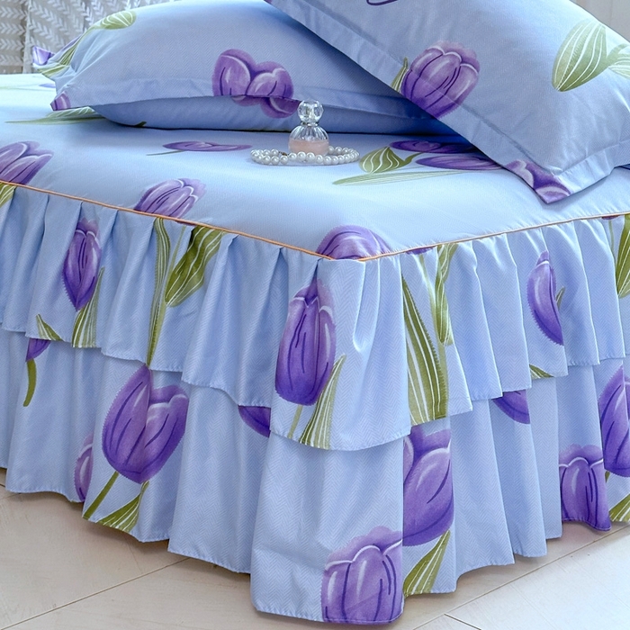 91家纺网 家纺一手货源 找家纺 雨田2025新款夹棉印花床裙 唯爱花季兰