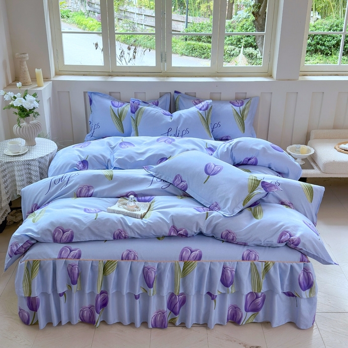 91家纺网 家纺一手货源 找家纺 雨田2025新款夹棉印花床裙 唯爱花季兰