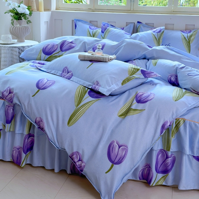 91家纺网 家纺一手货源 找家纺 雨田2025新款夹棉印花床裙 唯爱花季兰