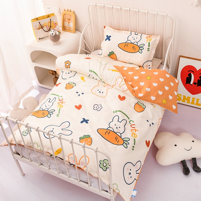 91家纺网 家纺一手货源 找家纺 梵赫 2025新款小版全棉纯棉卡通幼儿园儿童三件套套件 甜味兔兔