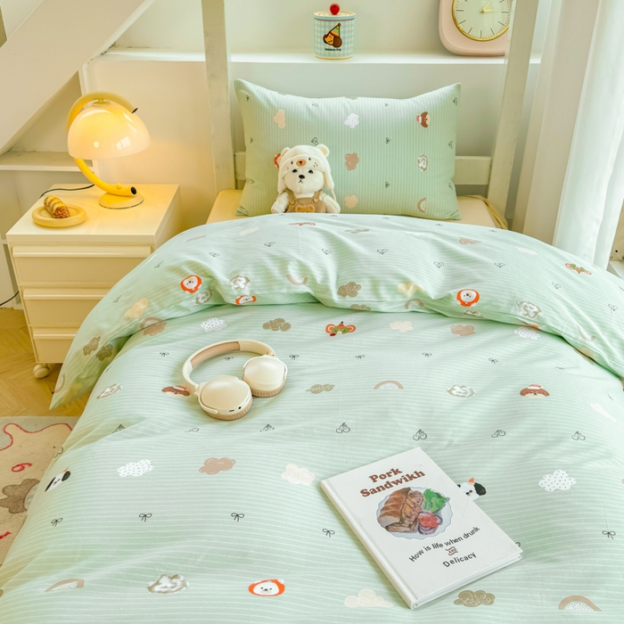 91家纺网 家纺一手货源 找家纺 简冠家纺 2025新款全棉学生三件套宿舍三件套纯棉学生床垫羽丝绒被子被芯 萌宠乐园