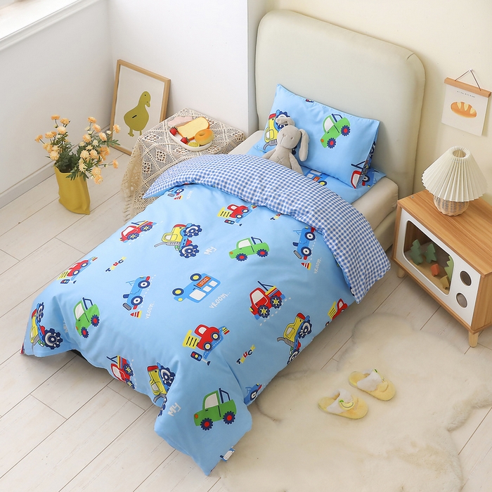 91家纺网 家纺一手货源 找家纺 梵赫 2025新款小版全棉纯棉卡通幼儿园儿童三件套套件 小汽车-蓝