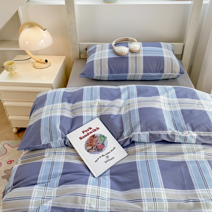 91家纺网 家纺一手货源 找家纺 简冠家纺 2025新款全棉学生三件套宿舍三件套纯棉学生床垫羽丝绒被子被芯 青木时光