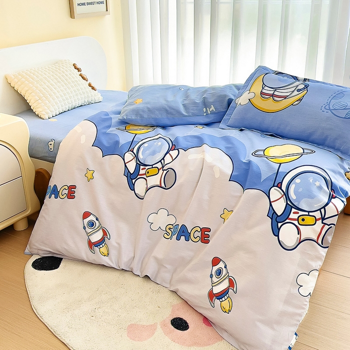 91家纺网 家纺一手货源 找家纺 梵赫 2025新款小版全棉纯棉卡通幼儿园儿童三件套套件 宇航小将